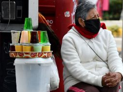 En los últimos nueve días, en la Ciudad de México se ha registrado una disminución de hospitalizaciones de pacientes COVID-19 de acuerdo con el reporte diario. EFE / J. Núñez