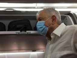 El Mandatario viaja acompañado de su esposa, Beatriz Gutiérrez Müller, de uno de sus hijos y de su equipo de ayudantía. ESPECIAL