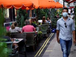 El Reino Unido notificó este jueves 18 muertos por COVID-19, por lo que el total acumulado llegó a los 41 mil 347 decesos. EFE/W. Oliver