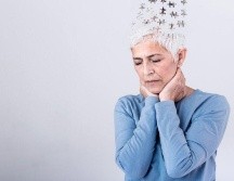 Si todos deseamos mantenernos jóvenes no es solo porque nos disgusten las arrugas, sino para evitar las múltiples enfermedades relacionadas con el envejecimiento. GETTY IMAGES