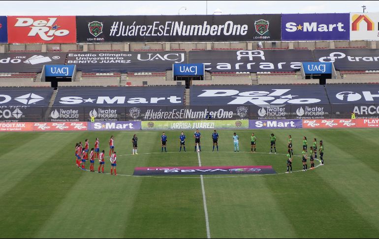 El silbante tuvo que soplar una vez más su silbato para que se desarrollara en el compromiso, que terminó con victoria (0-4) para las rojiblancas. IMAGO7