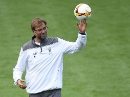 Mientras ese momento llega, Klopp seguirá compitiendo, pues asegura que tiene hambre de ganar muchos más títulos. AFP / ARCHIVO