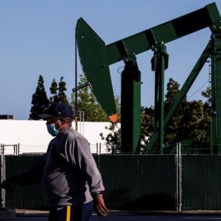 El petróleo cierra estable antes de reunión de la Opep+