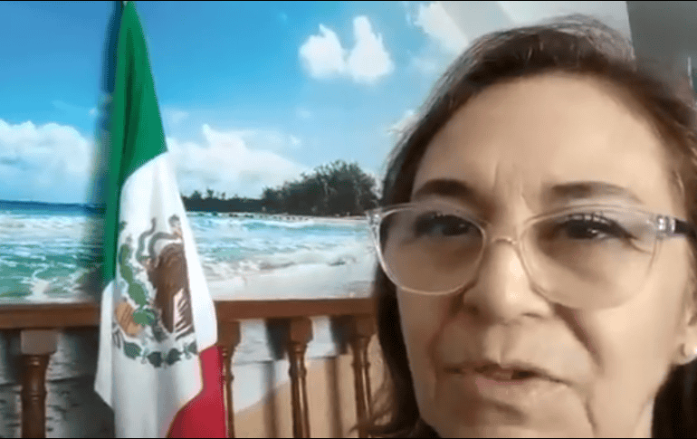 La mujer le dice al Mandatario que 