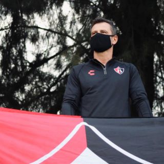 Diego Cocca presencia el entrenamiento de Atlas a distancia