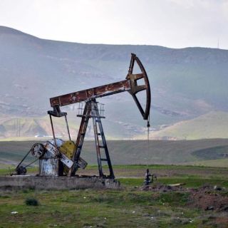 El petróleo de Texas sube por la caída de inventarios en EU