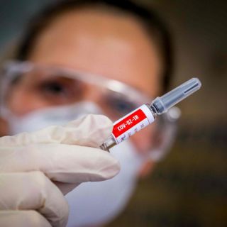 México externa interés en participar en fase 3 de la vacuna rusa Sputnik V