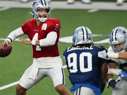 El mariscal de campo dijo estar contento con la llegada del regiomontano a su línea ofensiva. AP