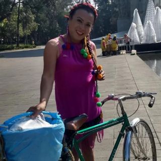 Dan a "Lady Tacos de Canasta" un lugar fijo para vender en Pino Suárez