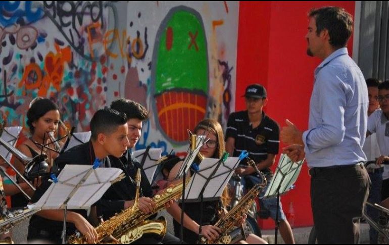 Seat y Fundación Tónica apoyarán a jóvenes de entre 13 y 16 años. ESPECIAL/SEAT