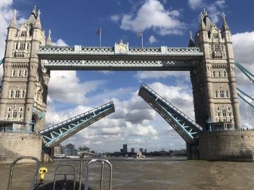 <iframe width="640" height="360" src="https://www.youtube.com/embed/hoqyHqQhe6E" frameborder="0" allow="accelerometer; autoplay; encrypted-media; gyroscope; picture-in-picture" allowfullscreen></iframe>