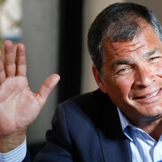 Designan a Rafael Correa como candidato a vicepresidente de Ecuador