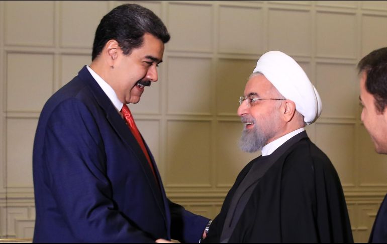 El presidente socialista Nicolás Maduro, ironizó ante la aseveración de Iván Duque, quien lo tilda de “dictador”. AFP