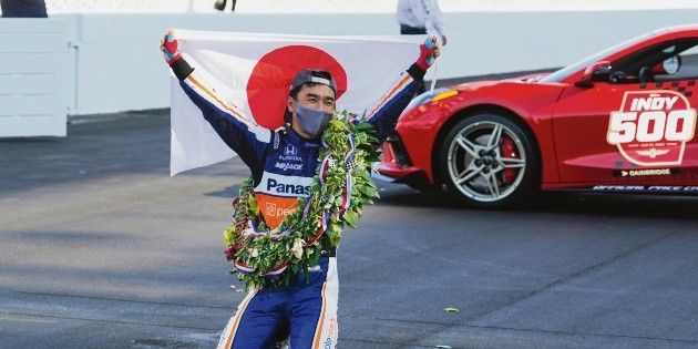 Takuma Sato gana por segunda vez