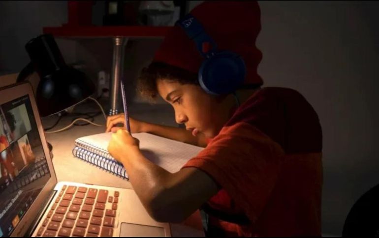 Se agregaron nuevos canales para la transmisión de la programación Aprende en Casa II. EFE / ARCHIVO