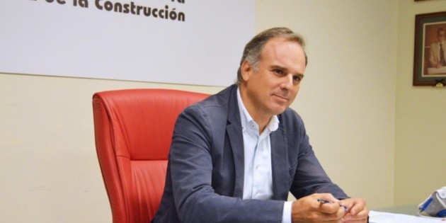 Inversi&oacute;n privada frena a industria de la construcci&oacute;n