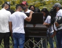 Semiparalizada por la pandemia, Colombia enfrenta un rebrote de violencia en varias partes del país. EFE/E. Guzmán