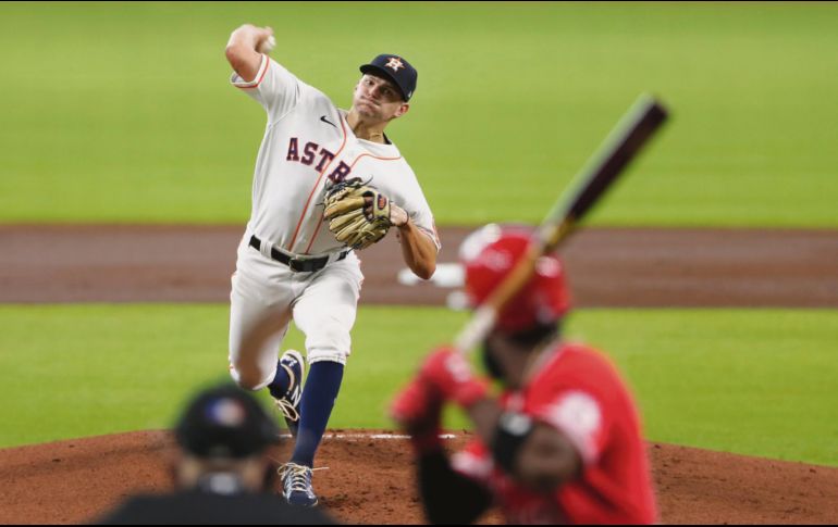 DOMINANTE. Houston hizo pesar la casa. AP