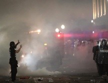 Kenosha, Wisconsin, vivió la tercera jornada consecutiva de disturbios como consecuencia de las protestas por la meurte de Jacob Blake a amnos de policías blancos. AFP/S. Olson