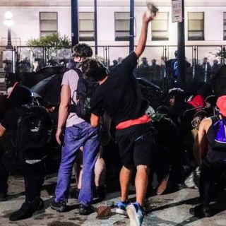 Detienen a joven tras tiroteo en Wisconsin; lo acusan de asesinato