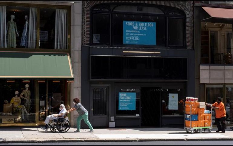 La cantidad de pasajeros en el metro y en las dos líneas de trenes suburbanos manejadas por la MTA . EFE/J. Lane