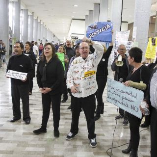 A 10 años, la justicia no ‘aterriza’ para empleados de Mexicana de Aviación