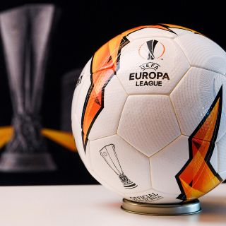 Dos partidos de Europa League, suspendidos por coronavirus