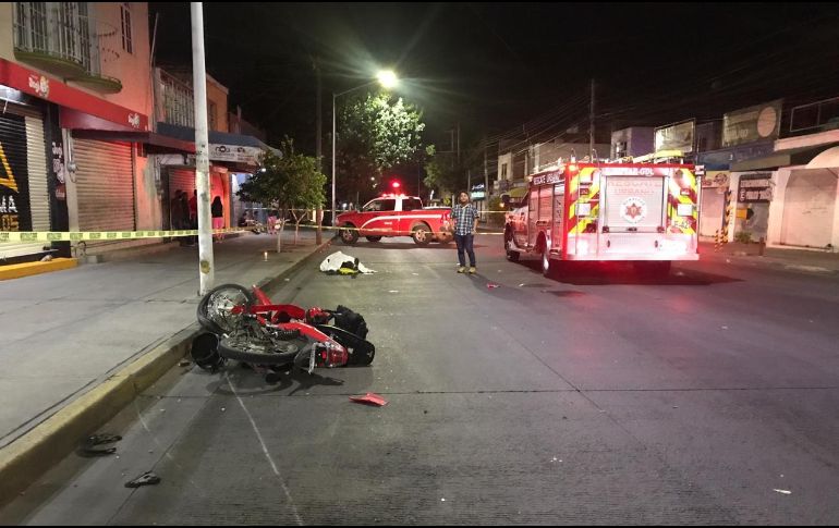 El cuerpo de la víctima, de entre 30 a 35 años, es llevado a las instalaciones del IJCF en espera de que sea reconocido. ESPECIAL