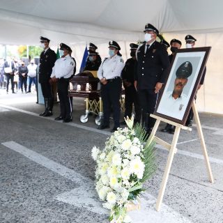 Rinden homenaje a policía vial que murió tras ser arrollado en Periférico
