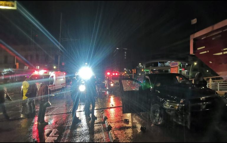 La FE también lleva a cabo las investigaciones relacionadas con un choque ocurrido esta madrugada en la zona de San Juan de Dios, donde un un elemento de Fiscalía está involucrado. ESPECIAL