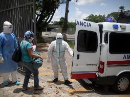 El 89 % de las personas infectadas han llevado su tratamiento en el domicilio, el resto ha requerido de hospitalización. AP/A. Cubillos