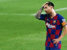 Lionel Messi desea salir del club, mientras el presidente hace lo posible porque permanezca. AP