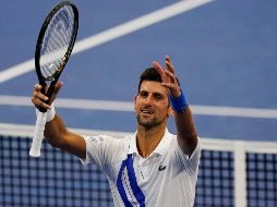 Djokovic jugará en la final del sábado con el canadiense Milos Raonic, mientras Naomi Osaka va contra Victoria Azarenka. AP / F. Franklin II