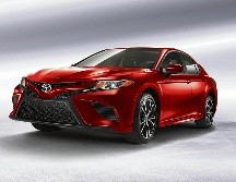 Toyota apuesta por un estilo moderno en los trazos del Camry. ESPECIAL/Toyota