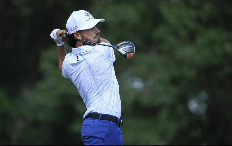 Abraham Ancer marcó una ronda de 74 golpes, cuatro arriba de par, en donde incluyó un solo birdie, tres bogeys y un doble-bogey. AFP/A. Lyons