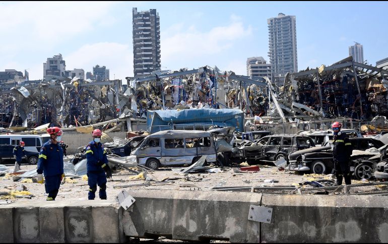 El pasado 4 de agosto, la explosión de dos mil 750 toneladas de nitrato de amonio en el puerto de Beirut destruyó gran parte de la capital libanesa dejando más de seis mil heridos y unas 300 mil personas sin hogar.  EFE / ARCHIVO