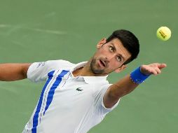 Raonic impuso su poderoso servicio para llevarse la primera manga por 1-6 pero luego sucumbió ante el serbio, que ganó los siguientes sets por 6-3 y 6-4. AP / F. Franklin II