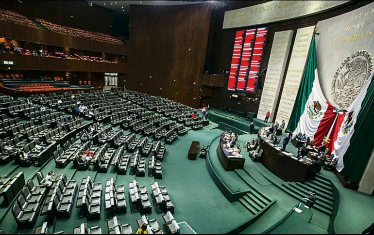 El PT incorporó a su bancada a dos diputados, con lo que se convirtió en la tercera fuerza de la Cámara y tiene derecho a presidir la Mesa Directiva. SUN