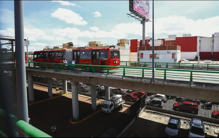 Para los primeros 14.5 kilómetros, 26 estaciones, se gastaron mil 173 millones de pesos. SUN