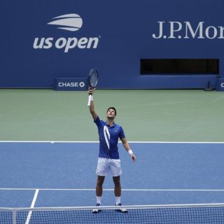Djokovic remonta y se impone en la segunda ronda del Abierto de EU