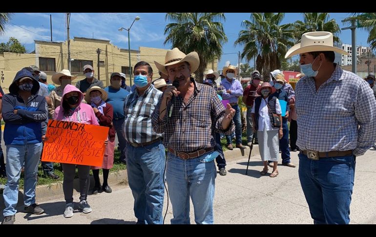 Los ganaderos amagaron con intensificar sus manifestaciones si es que llega a complicarse aún más esta situación. ESPECIAL