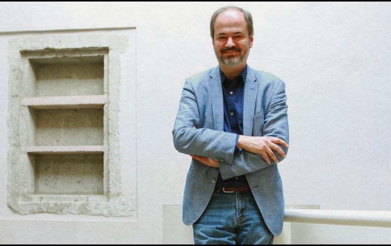 JUAN VILLORO. Habrá libros firmados del autor como parte de las actividades de aniversario del FCE. NTX