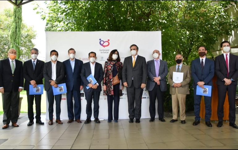 El funcionario ruso Tagir Sitdekov expuso que la fase III de la vacuna en Rusia se aplica en 40 mil voluntarios. TWITTER/@SRE_mx