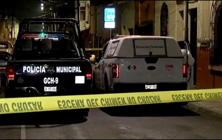 En la colonia Universitaria, una mujer murió dentro de un taxi y se presume que su acompañante, que posteriormente se autoagredió, fue el responsable. ESPECIAL / ARCHIVO