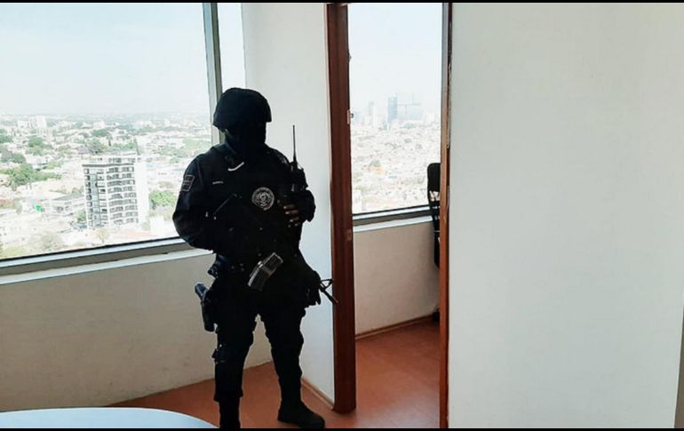 También se concreta una orden de cateo en las oficinas de la empresa GSR Multigestiones profesionales, ubicada en avenida Vallarta. Fiscalía del Estado/ARCHIVO