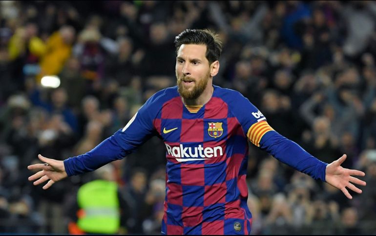 Messi dejó en claro que no estaba contento con el presidente, Josep Bartomeu, que no cumplió su palabra de dejarlo ir al final de la temporada. AFP/L. Gene
