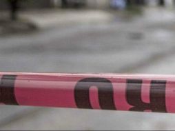 Al lugar acude personal del Instituto Jalisciense de Ciencias Forenses para levantar el cuerpo. ESPECIAL