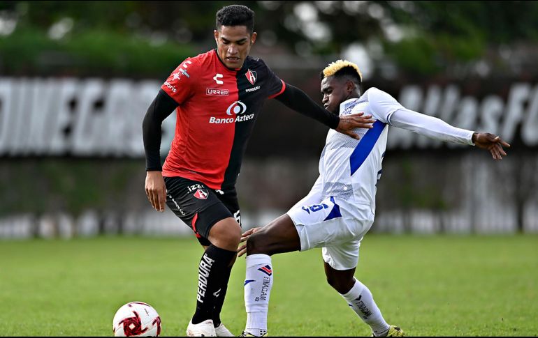 El peruano regresa a la actividad tras la dura lesión de ligamento cruzado que sufrió el pasado mes de diciembre y que lo mantuvo alejado de las canchas en una dura y lenta rehabilitación. IMAGO7