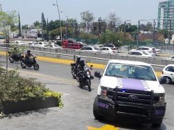 Las unidades llegan a la calle Hacienda Arroyo Hondo, al cruce con Haciendo de la Mariscala, tras un reporte al 911. ESPECIAL
