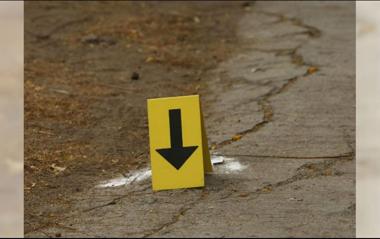 Los uniformados localizaron seis casquillos de bala en el suelo. ESPECIAL/ARCHIVO